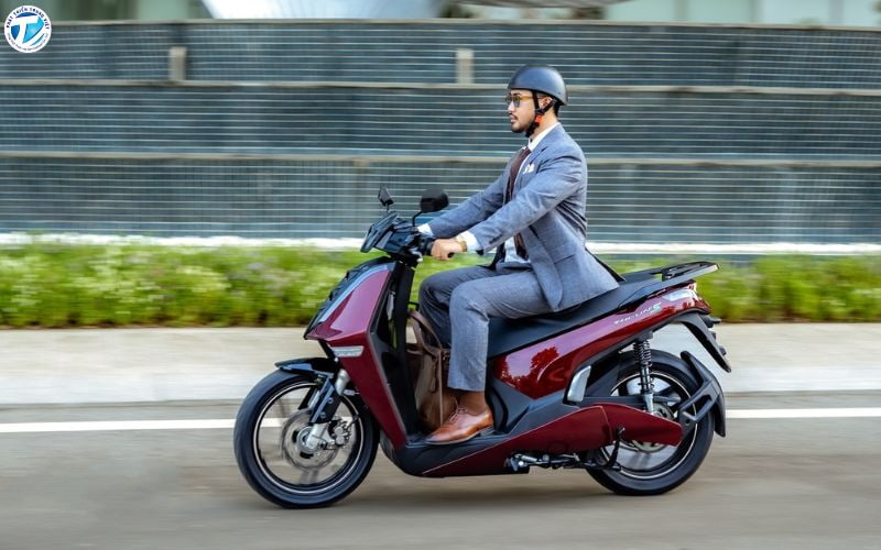 Thương hiệu và hệ sinh thái cũng ảnh hưởng đến giá xe máy điện